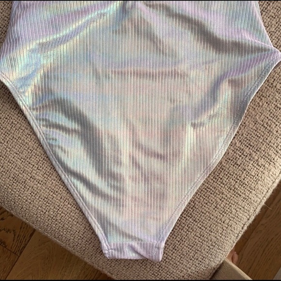 Target Swinsuit - Picture 6 of 10